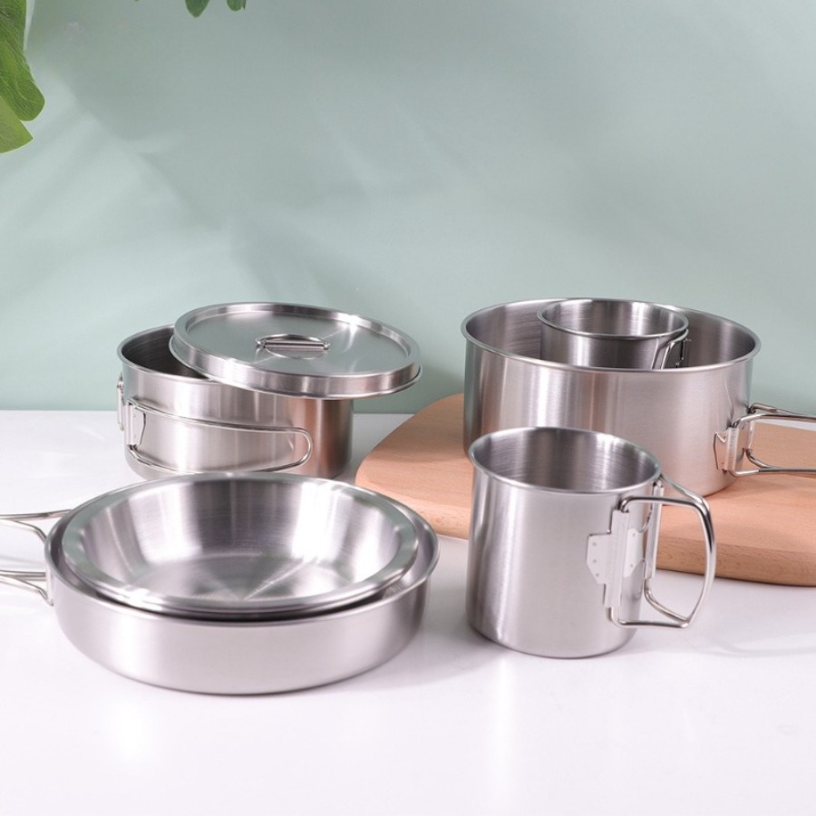 Ensemble de 8 pièces de batter - Camping Cooking Set With Kettle avis et prix